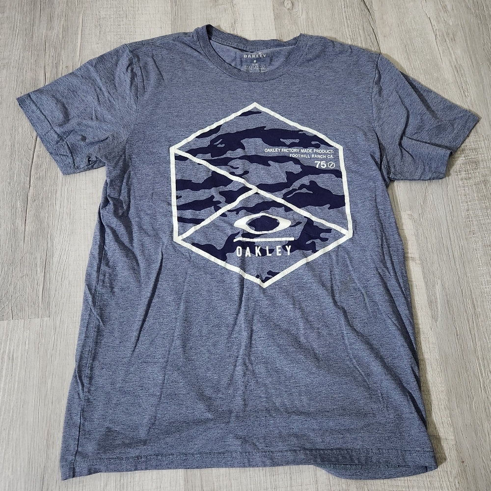 Men's Oakley T-Shirt